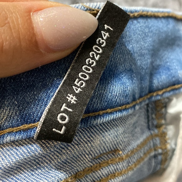 💚 Buffalo | Distressed High rise  Blue Denim Shorts - 29 - Picture 5 of 11